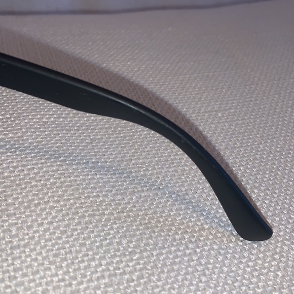 Quay Australia Sunglasses - Picture 7 of 15